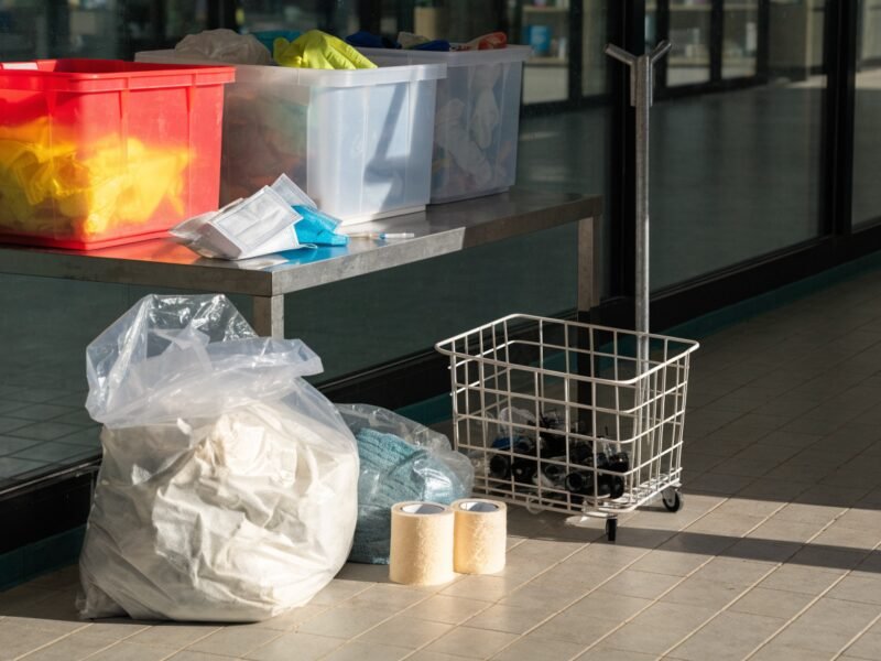 Procedimento correto de descarte de resíduos da saúde em ambiente hospitalar